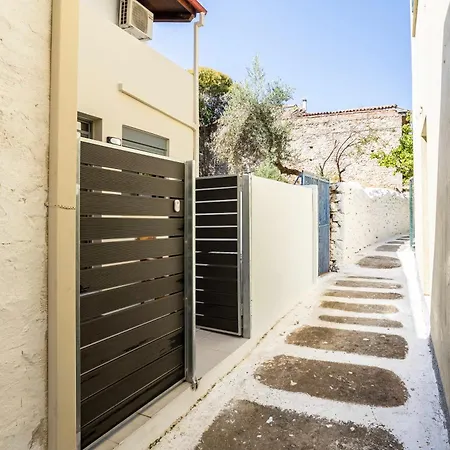 Azure Seaside Retreat In The Heart Of * Petalidi