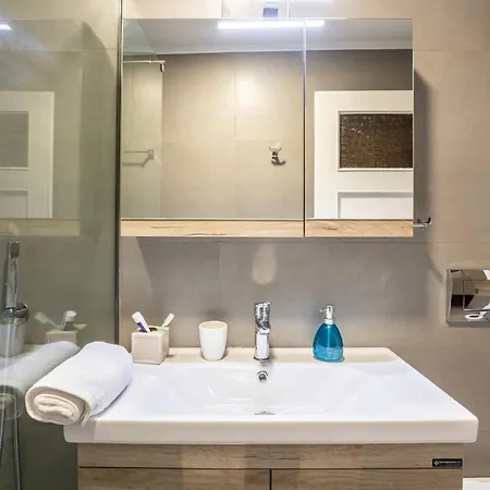 Azure Seaside Retreat In The Heart Of *