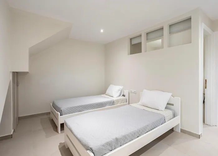 Appartement Azure Seaside Retreat In The Heart Of