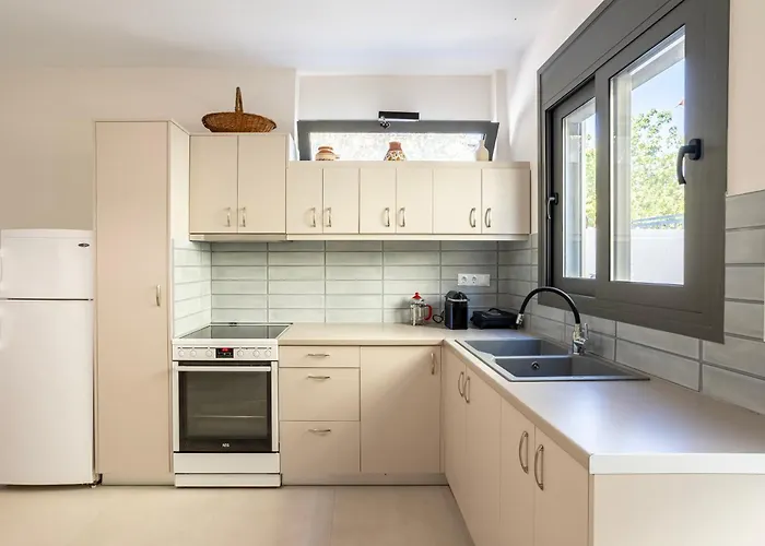 Appartement Azure Seaside Retreat In The Heart Of *