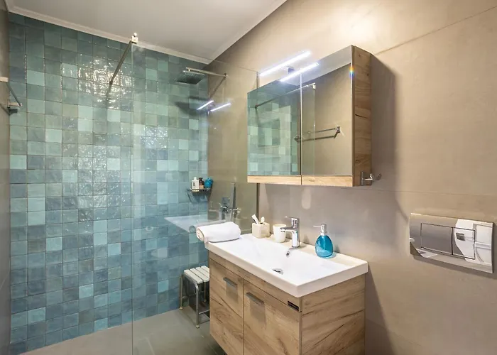 Azure Seaside Retreat In The Heart Of