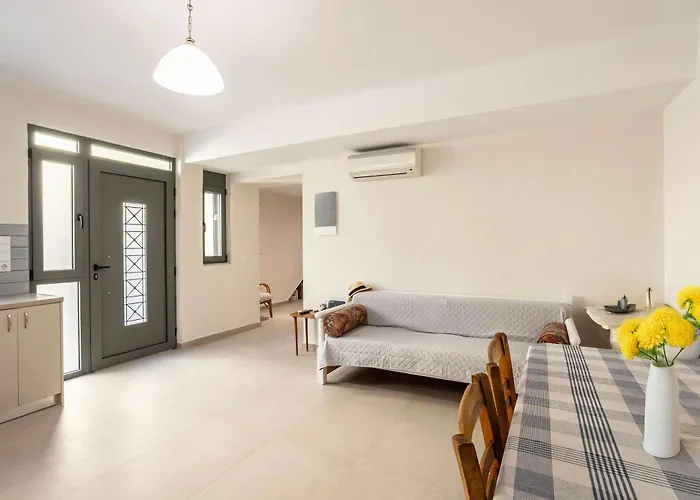 Appartement Azure Seaside Retreat In The Heart Of *